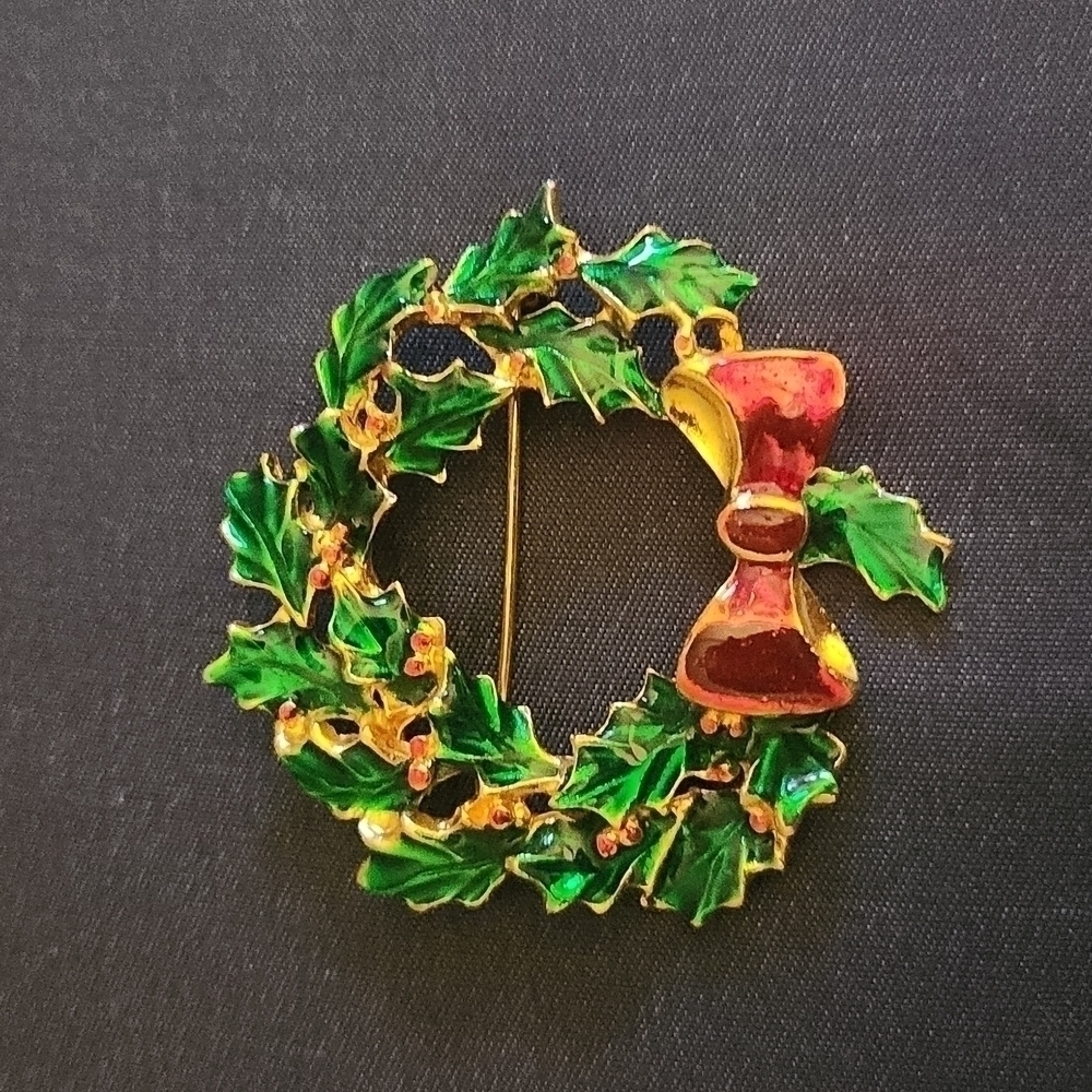 Christmas Wreath Brooch